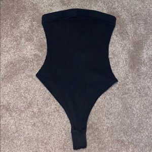 URBAN OUTFITTERS strapless bodysuit